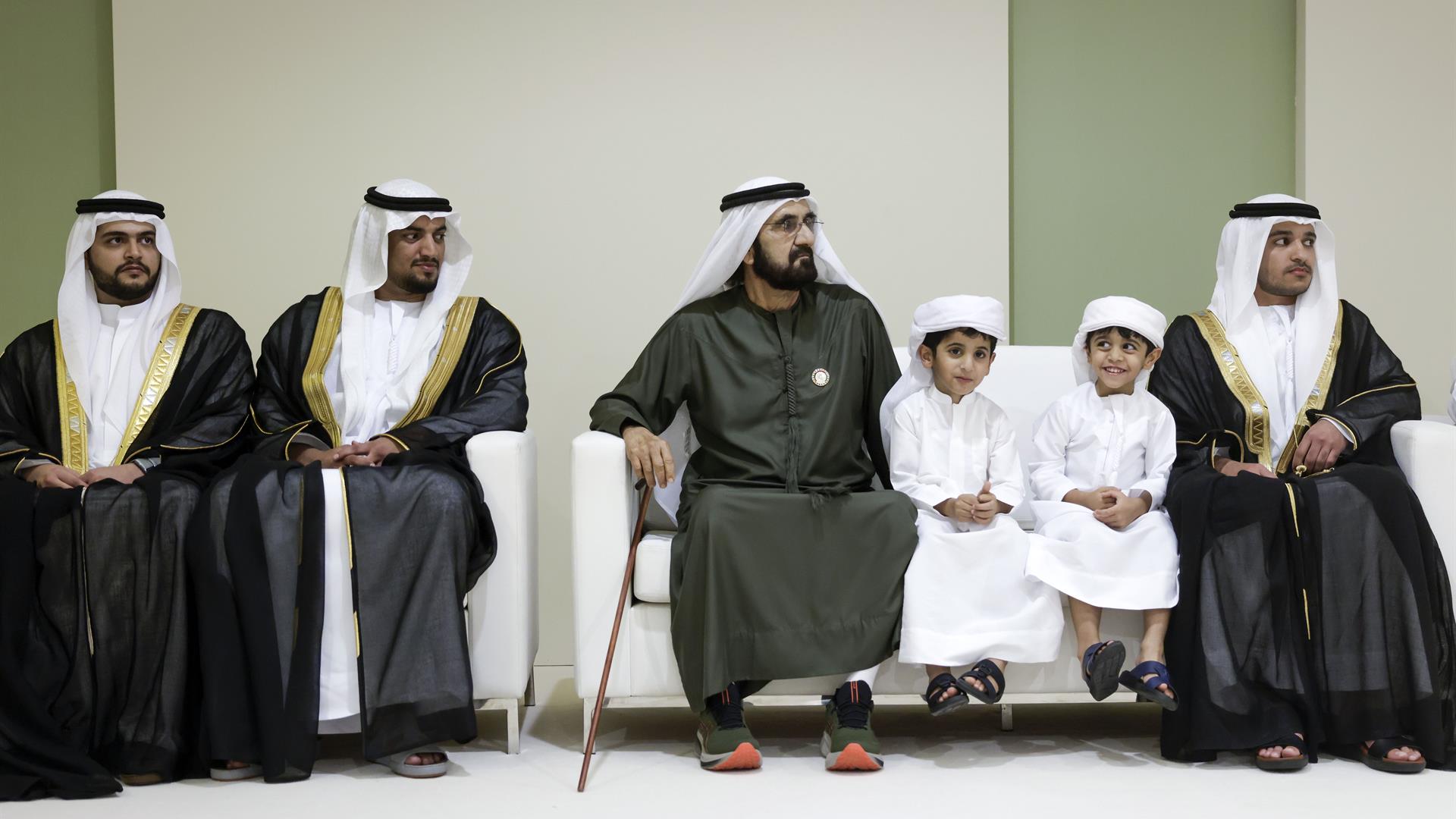 محمد بن راشد يحضر أفراح بن غدير وملهوف والمقعودي