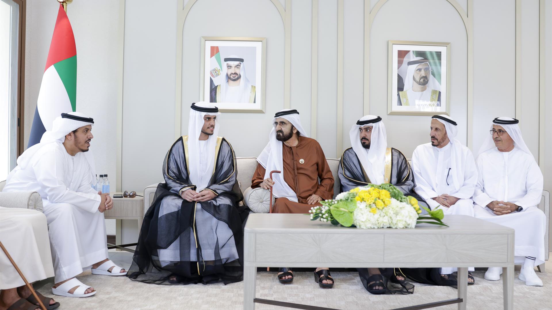 محمد بن راشد يحضر أفراح الكتبي والمزروعي