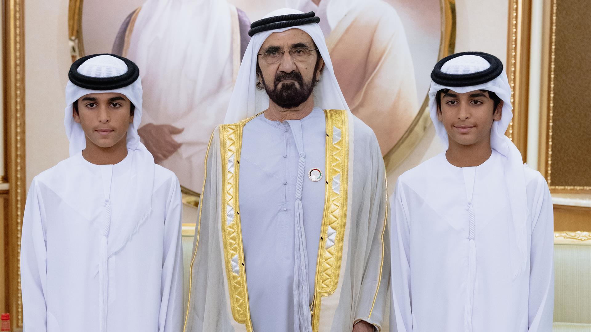 محمد بن راشد يستقبل المهنئين بعيد الأضحى المبارك
