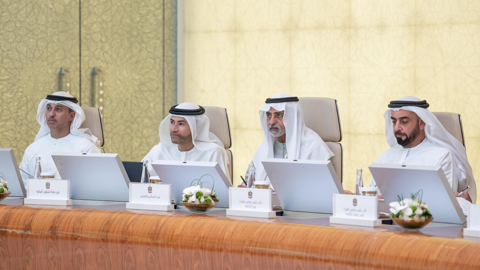 محمد بن راشد يترأس اجتماعاً لمجلس الوزراء ويطلع على نتائج الدولة في تقرير التنافسية العالمية 2025