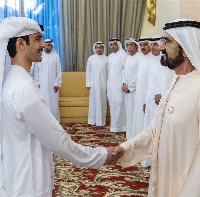  صاحب السمو الشيخ محمد بن راشد آل مكتوم - محمد بن راشد يلتقي أوائل الثانوية العامة على مستوى الدولة