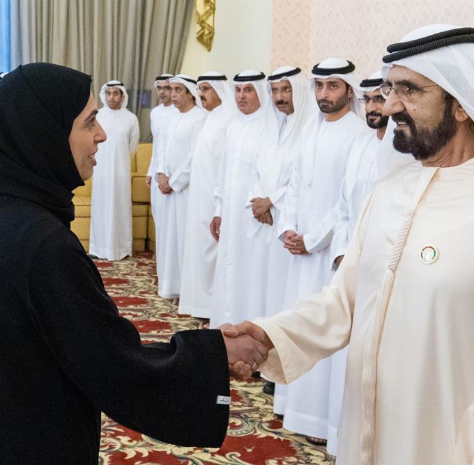  صاحب السمو الشيخ محمد بن راشد آل مكتوم - محمد بن راشد يلتقي أوائل خريجي جامعة محمد بن راشد للطب والعلوم الصحية