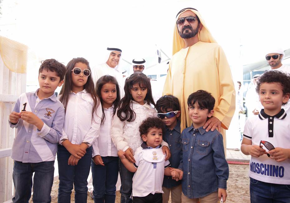  صاحب السمو الشيخ محمد بن راشد آل مكتوم-أخبار-محمد بن راشد وملك البحرين يشهدان تتويج حمد بن دلموك آل مكتوم بطلاً لسباق كأس الخليج للقدرة في البحرين