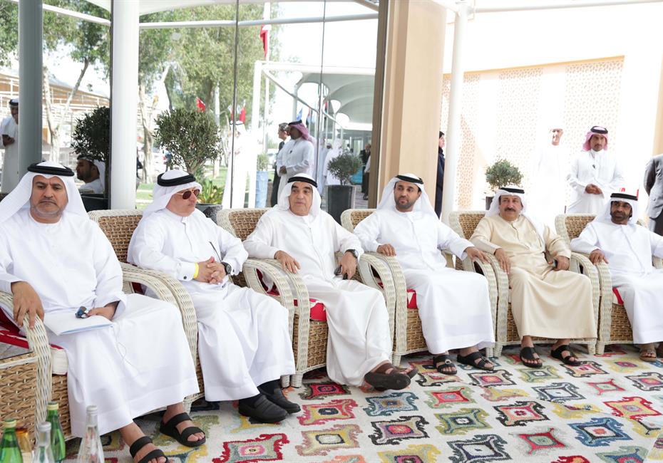  صاحب السمو الشيخ محمد بن راشد آل مكتوم-أخبار-محمد بن راشد وملك البحرين يشهدان تتويج حمد بن دلموك آل مكتوم بطلاً لسباق كأس الخليج للقدرة في البحرين