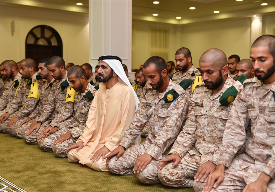  صاحب السمو الشيخ محمد بن راشد آل مكتوم-أخبار-محمد بن راشد يشارك مجندي الخدمة الوطنية طعام الإفطار