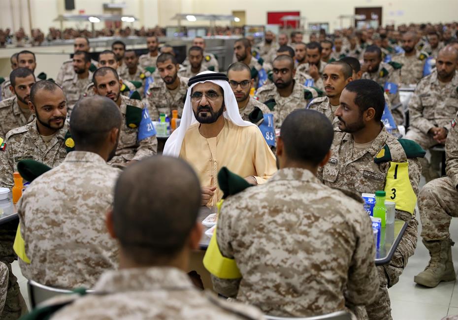  صاحب السمو الشيخ محمد بن راشد آل مكتوم-أخبار-محمد بن راشد يشارك مجندي الخدمة الوطنية طعام الإفطار