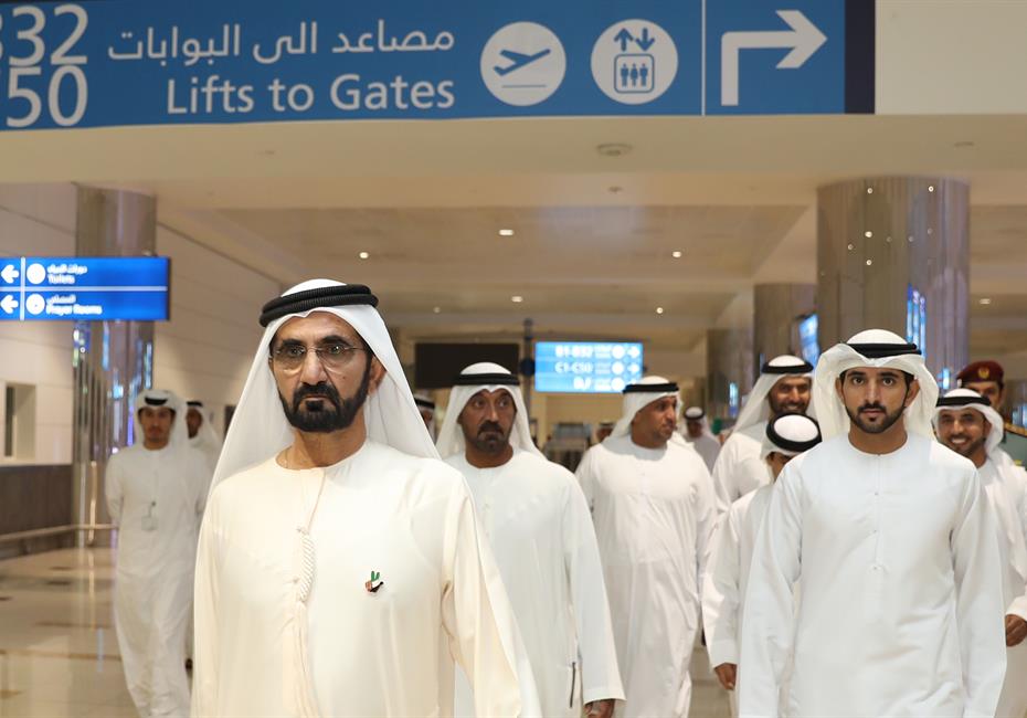  صاحب السمو الشيخ محمد بن راشد آل مكتوم-أخبار-محمد بن راشد يزور مطار دبي الدولي ويطمئن على راحة وسلامة مستخدميه