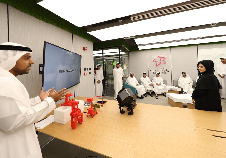  صاحب السمو الشيخ محمد بن راشد آل مكتوم-أخبار-محمد بن راشد: دولة الإمارات تحتضن أفضل عقول العالم لصناعة مستقبل العالم
