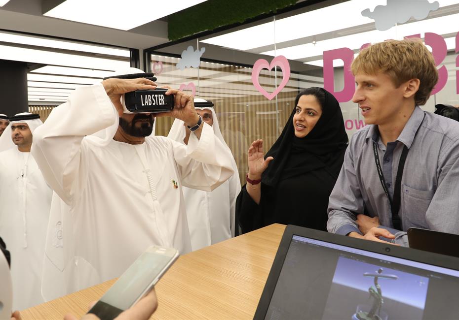  صاحب السمو الشيخ محمد بن راشد آل مكتوم-أخبار-محمد بن راشد: دولة الإمارات تحتضن أفضل عقول العالم لصناعة مستقبل العالم