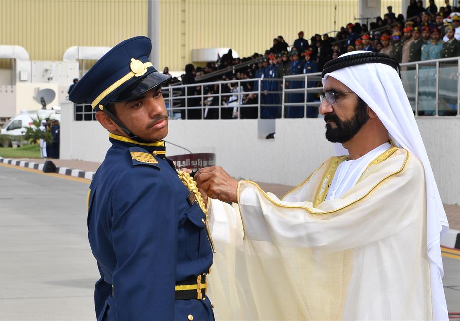  صاحب السمو الشيخ محمد بن راشد آل مكتوم-أخبار-محمد بن راشد يشهد تخريج دورة المرشحين الطيارين والجويين في كلية خليفة بن زايد الجوية