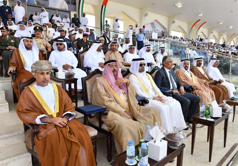  صاحب السمو الشيخ محمد بن راشد آل مكتوم-أخبار-محمد بن راشد يشهد تخريج دورة المرشحين الطيارين والجويين في كلية خليفة بن زايد الجوية