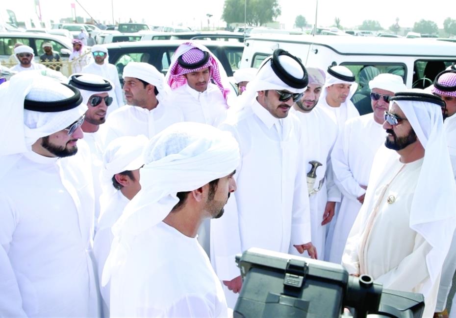  صاحب السمو الشيخ محمد بن راشد آل مكتوم-أخبار-محمد بن راشد يشهد تحدي السيوف لهجن أبناء القبائل في المرموم