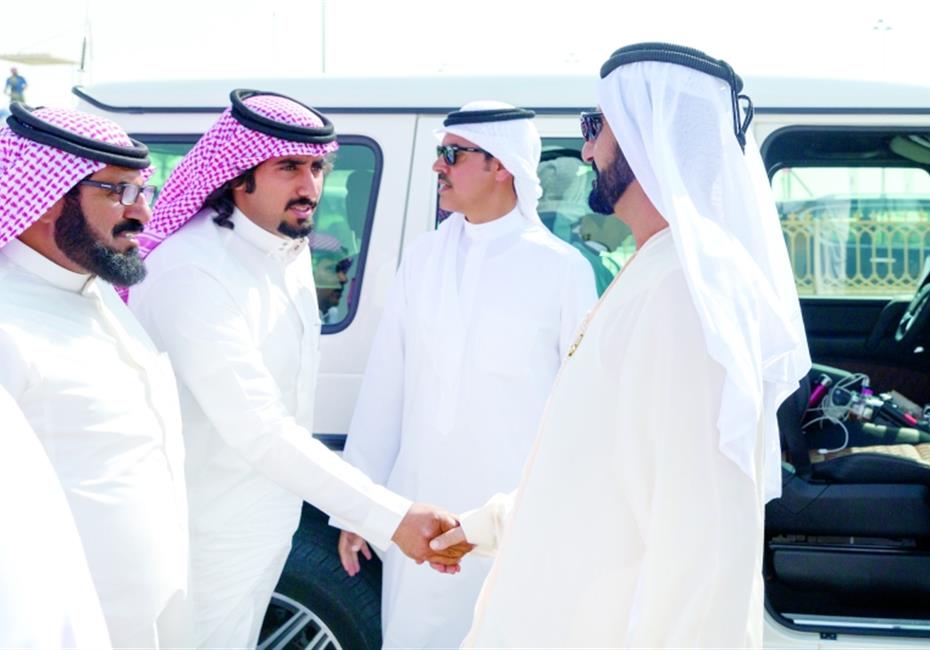  صاحب السمو الشيخ محمد بن راشد آل مكتوم-أخبار-محمد بن راشد يشهد تحدي السيوف لهجن أبناء القبائل في المرموم