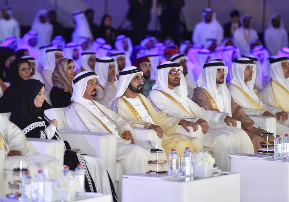  صاحب السمو الشيخ محمد بن راشد آل مكتوم-أخبار-محمد بن راشد ومحمد بن زايد يكرمان 46 من الأوائل والشخصيات والجهات في عام الخير