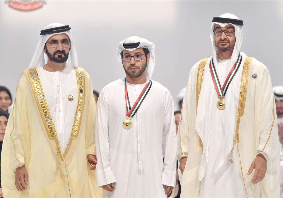  صاحب السمو الشيخ محمد بن راشد آل مكتوم-أخبار-محمد بن راشد ومحمد بن زايد يكرمان 46 من الأوائل والشخصيات والجهات في عام الخير