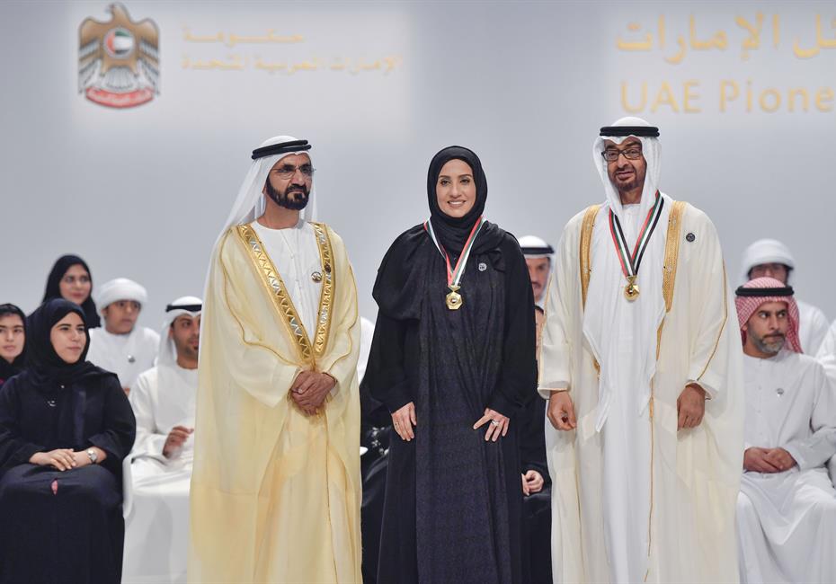  صاحب السمو الشيخ محمد بن راشد آل مكتوم-أخبار-محمد بن راشد ومحمد بن زايد يكرمان 46 من الأوائل والشخصيات والجهات في عام الخير