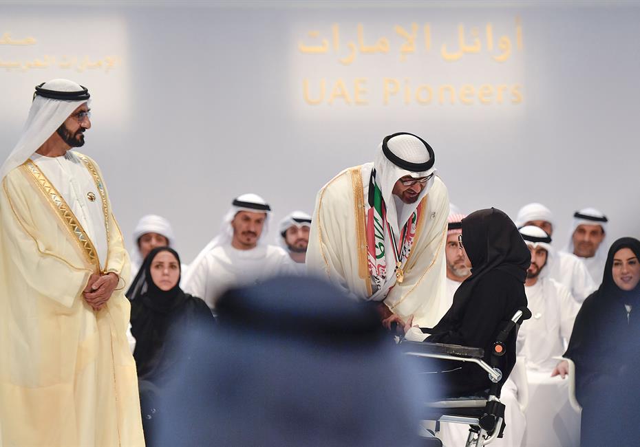  صاحب السمو الشيخ محمد بن راشد آل مكتوم-أخبار-محمد بن راشد ومحمد بن زايد يكرمان 46 من الأوائل والشخصيات والجهات في عام الخير