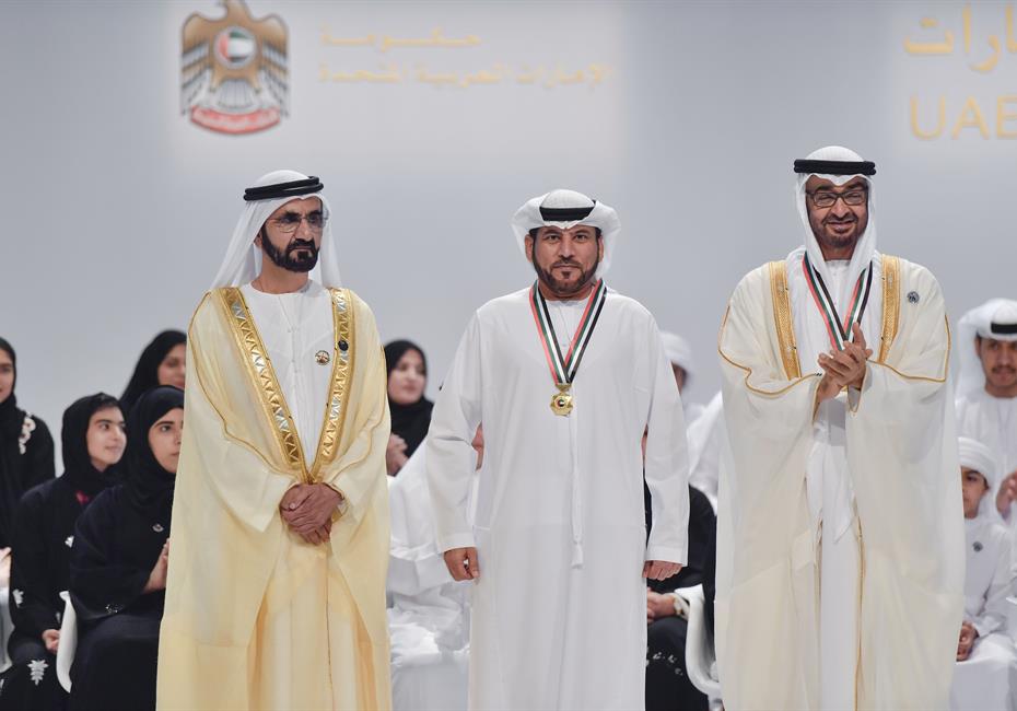  صاحب السمو الشيخ محمد بن راشد آل مكتوم-أخبار-محمد بن راشد ومحمد بن زايد يكرمان 46 من الأوائل والشخصيات والجهات في عام الخير