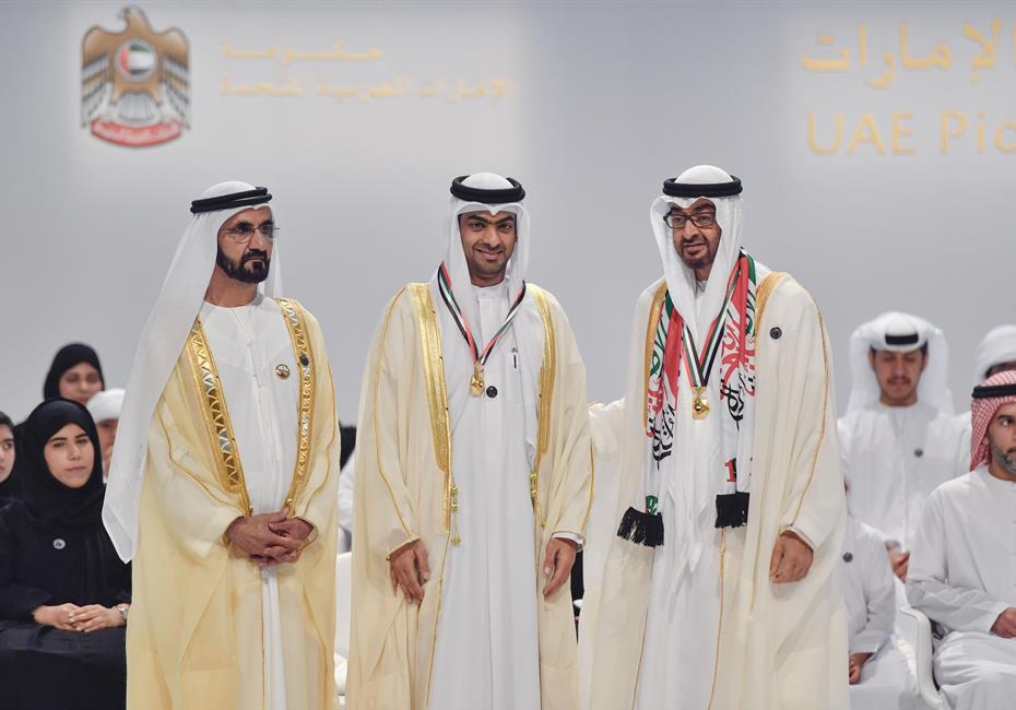  صاحب السمو الشيخ محمد بن راشد آل مكتوم-أخبار-محمد بن راشد ومحمد بن زايد يكرمان 46 من الأوائل والشخصيات والجهات في عام الخير