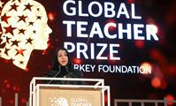 His Highness Sheikh Mohammed bin Rashid Al Maktoum-News-Mohammed bin Rashid honors winner of Global Teacher Prize