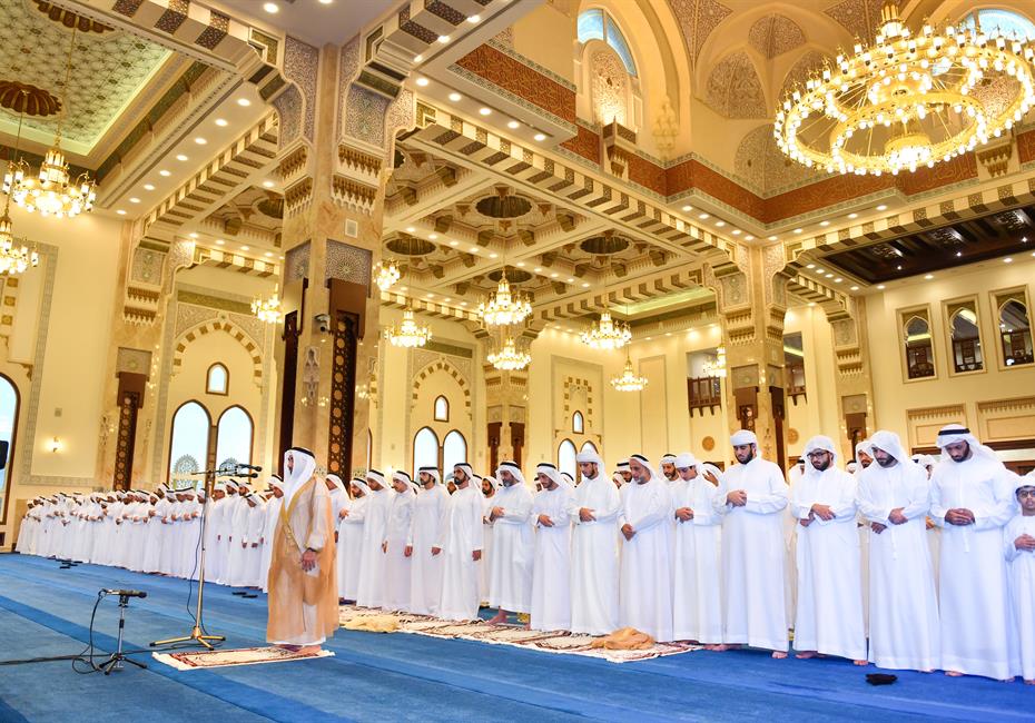  صاحب السمو الشيخ محمد بن راشد آل مكتوم-أخبار-محمد بن راشد يؤدي صلاة عيد الأضحى في مسجد زعبيل