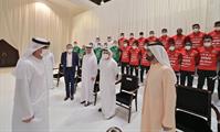  صاحب السمو الشيخ محمد بن راشد آل مكتوم-أخبار-محمد بن راشد يستقبل فريق نادي شباب الأهلي لكرة القدم