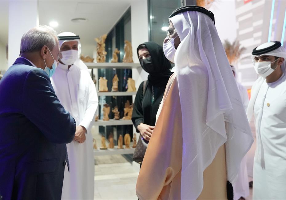  صاحب السمو الشيخ محمد بن راشد آل مكتوم-أخبار-محمد بن راشد يلتقي رئيس المالديف ويزور جناحها وأجنحة مصر وفلسطين وسويسرا وطيران الإمارات