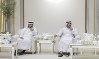  صاحب السمو الشيخ محمد بن راشد آل مكتوم-أخبار-محمد بن راشد يتلقى تهاني منصور بن زايد وخالد بن محمد بمناسبة أفراح آل مكتوم