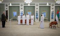  صاحب السمو الشيخ محمد بن راشد آل مكتوم-أخبار-أمام محمد بن راشد... خمسة مفتشين قضائيين جُدد يؤدون اليمين القانونية