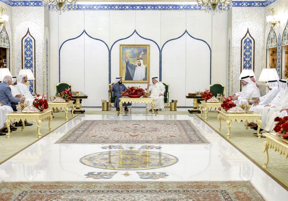 His Highness Sheikh Mohammed bin Rashid Al Maktoum-News-Mohammed bin Rashid meets with the King of Bahrain at his residence in Abu Dhabi