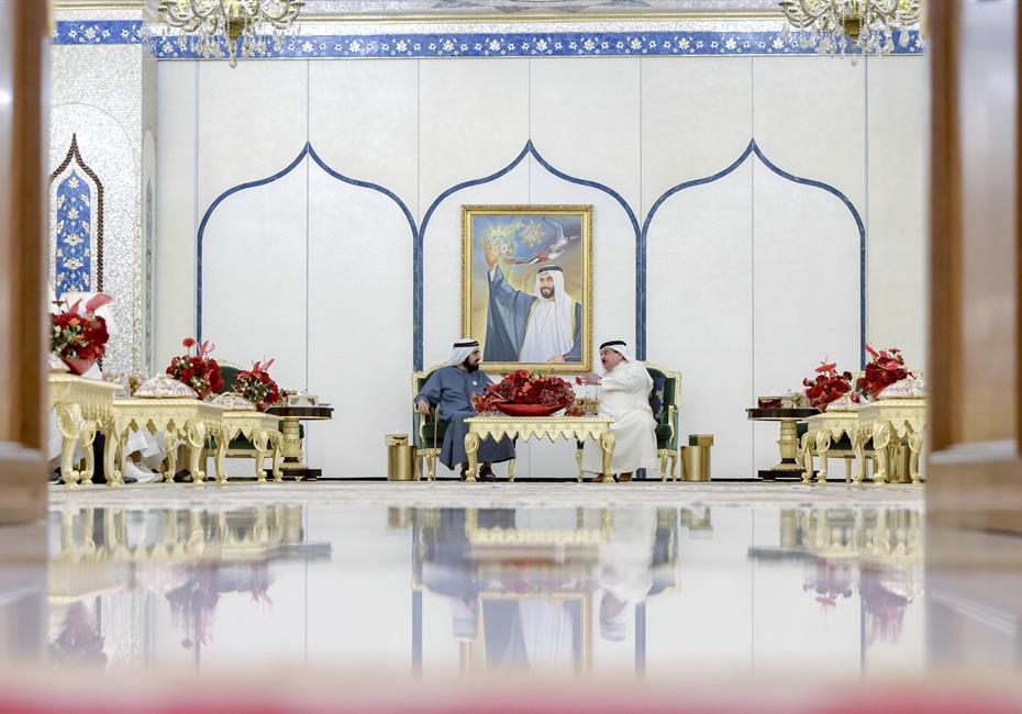 His Highness Sheikh Mohammed bin Rashid Al Maktoum-News-Mohammed bin Rashid meets with the King of Bahrain at his residence in Abu Dhabi