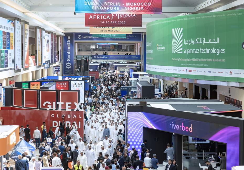 His Highness Sheikh Mohammed bin Rashid Al Maktoum-News-Mohammed bin Rashid tours GITEX GLOBAL 2024