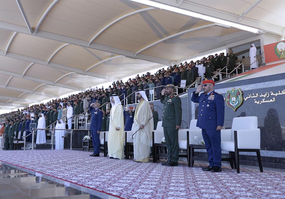  صاحب السمو الشيخ محمد بن راشد آل مكتوم-أخبار-محمد بن راشد يشهد تخريج الدورة الـ49 من المرشحين الضباط في كلية زايد الثاني العسكرية