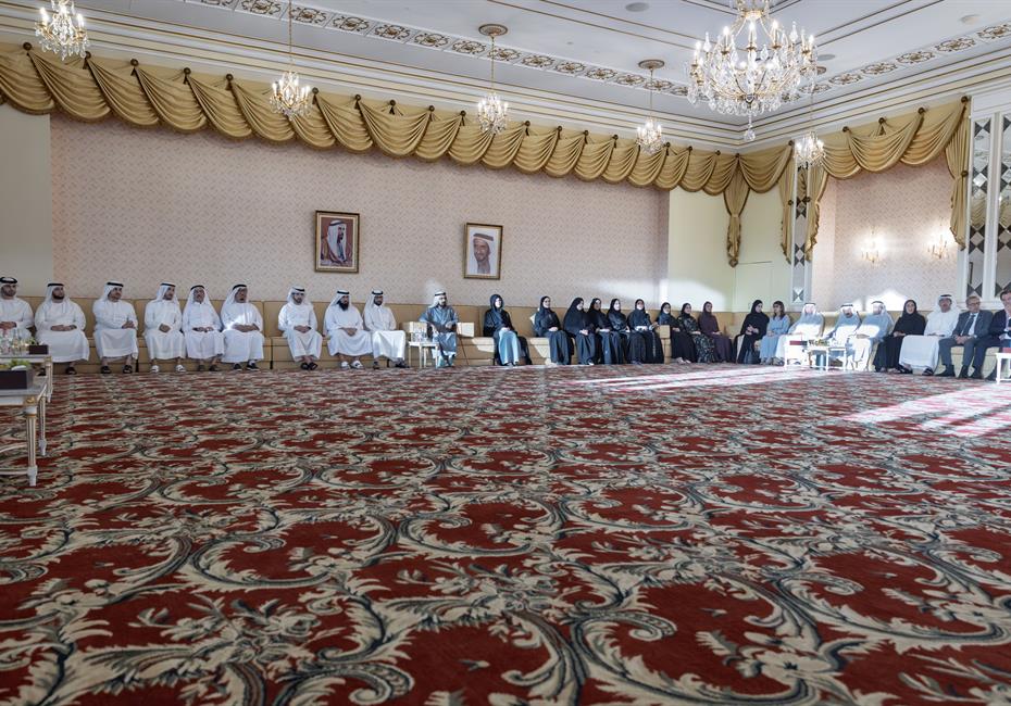His Highness Sheikh Mohammed bin Rashid Al Maktoum-News-Mohammed bin Rashid meets with Foreign Trade and CEPA negotiation teams at the Ministry of Economy