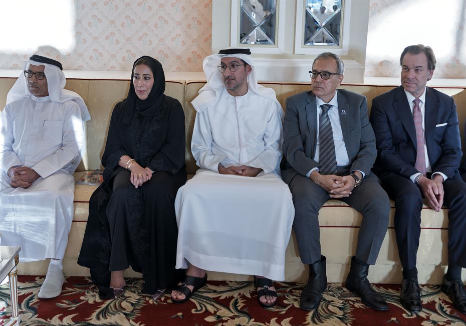 His Highness Sheikh Mohammed bin Rashid Al Maktoum-News-Mohammed bin Rashid meets with Foreign Trade and CEPA negotiation teams at the Ministry of Economy