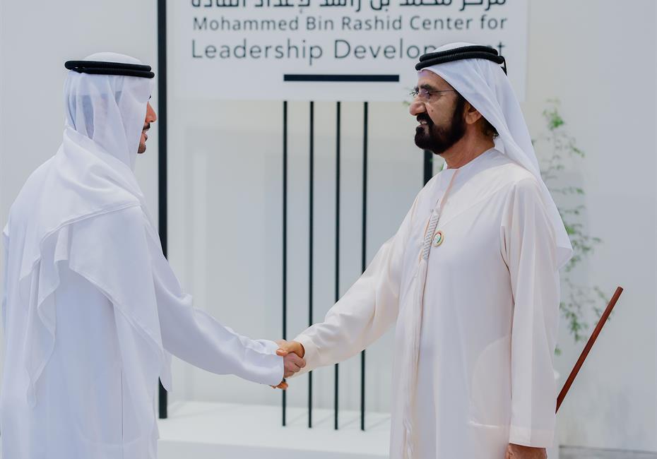  صاحب السمو الشيخ محمد بن راشد آل مكتوم-أخبار-محمد بن راشد يشهد تخريج دفعة 2024-2025 من منتسبي برنامج محمد بن راشد لإعداد القادة