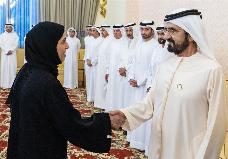  صاحب السمو الشيخ محمد بن راشد آل مكتوم-أخبار-محمد بن راشد يلتقي أوائل خريجي جامعة محمد بن راشد للطب والعلوم الصحية