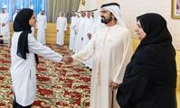  صاحب السمو الشيخ محمد بن راشد آل مكتوم-أخبار-محمد بن راشد يلتقي أوائل خريجي جامعة محمد بن راشد للطب والعلوم الصحية