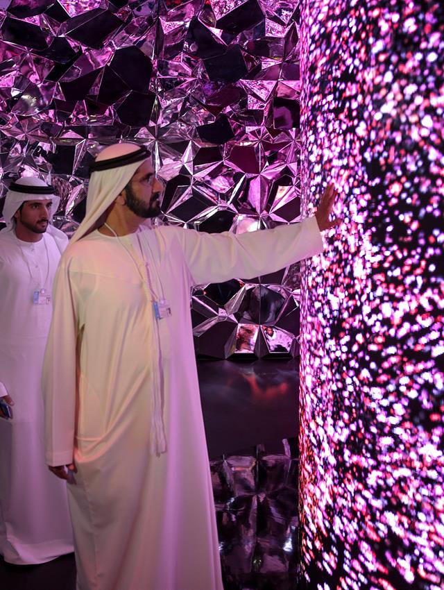  صاحب السمو الشيخ محمد بن راشد آل مكتوم -  - محمد بن راشد يفتتح متحف المستقبل لاستشراف قطاع الروبوت والذكاء الاصطناعي