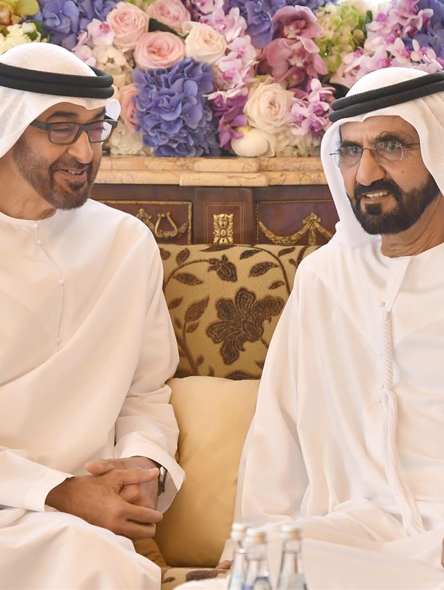  صاحب السمو الشيخ محمد بن راشد آل مكتوم -  - محمد بن راشد ومحمد بن زايد يتبادلان الحديث حول القضايا الوطنية وتعزيز مكانة الدولة عالمياً