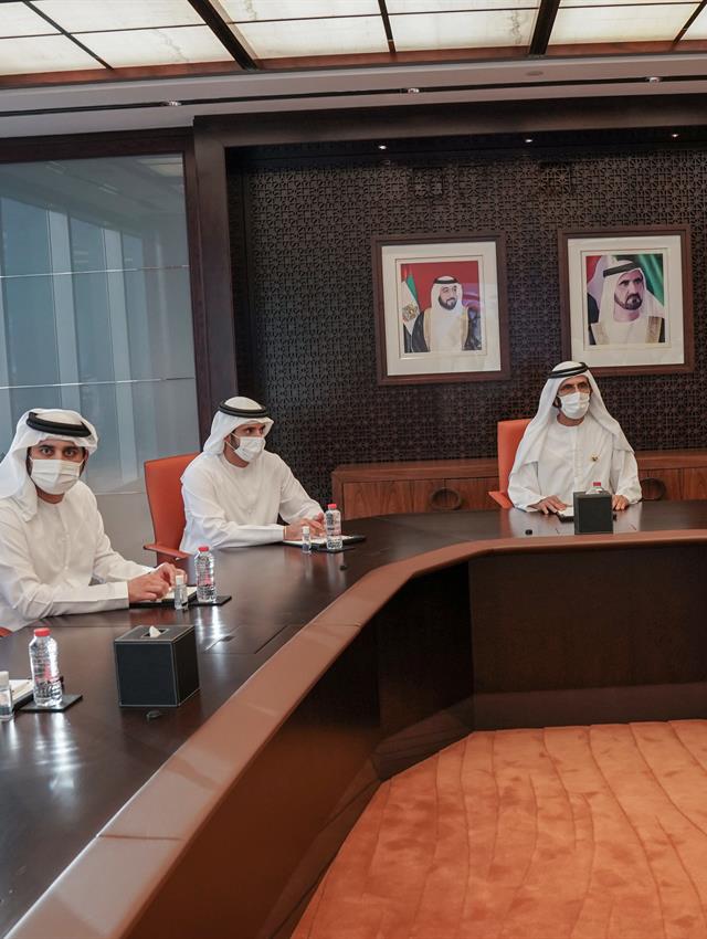  صاحب السمو الشيخ محمد بن راشد آل مكتوم -  - محمد بن راشد يجتمع مع أعضاء مجلس إدارة غرف دبي