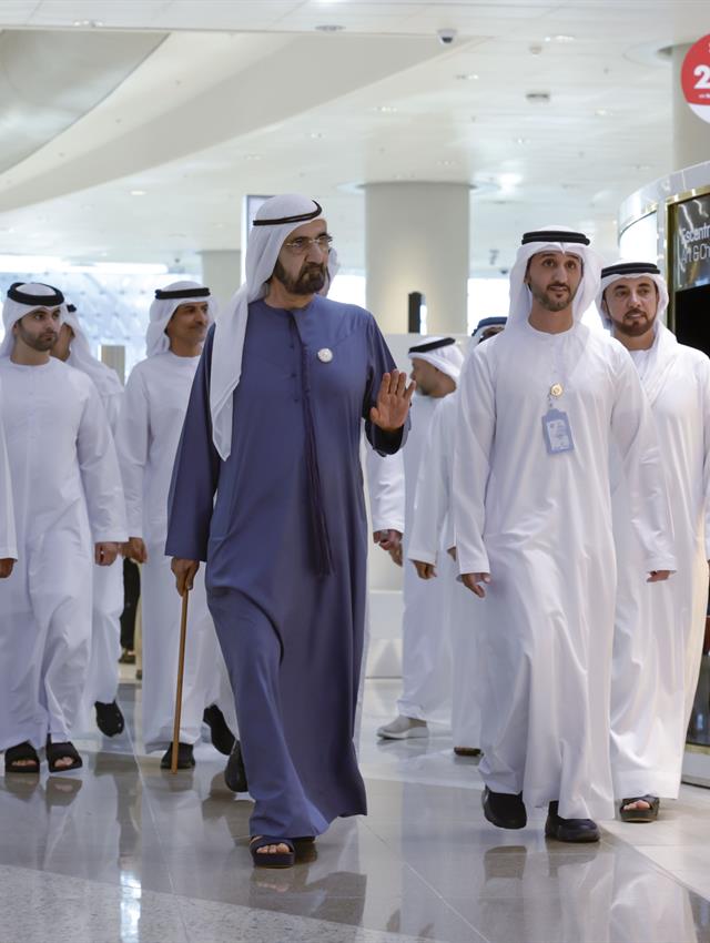  صاحب السمو الشيخ محمد بن راشد آل مكتوم -  - محمد بن راشد يزور مطار زايد الدولي في أبوظبي
