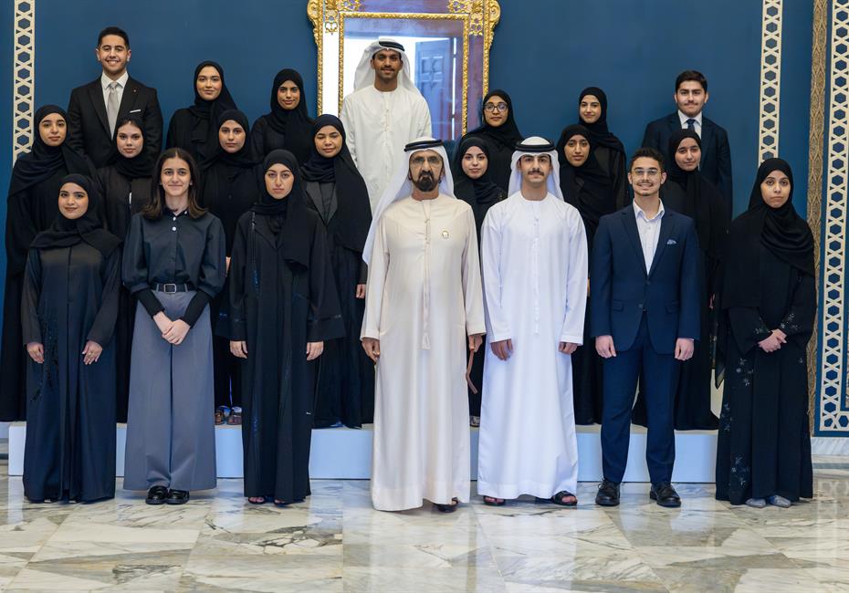  صاحب السمو الشيخ محمد بن راشد آل مكتوم-أخبار-محمد بن راشد يلتقي أوائل الثانوية العامة على مستوى الدولة