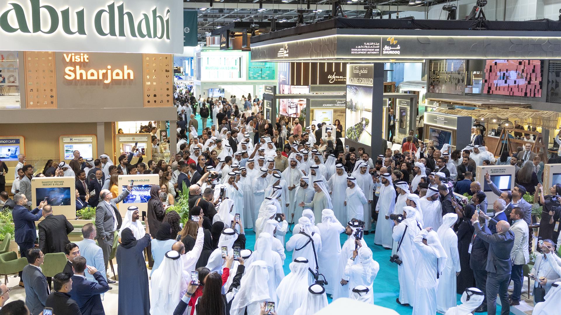 Mohammed bin Rashid visits Arabian Travel Market 2026
