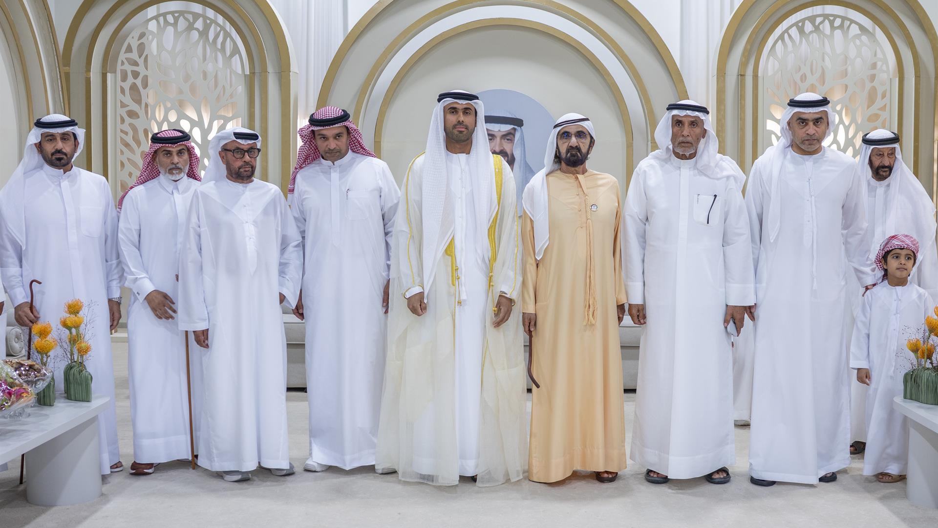 محمد بن راشد يحضر أفراح الحميري والمنصوري