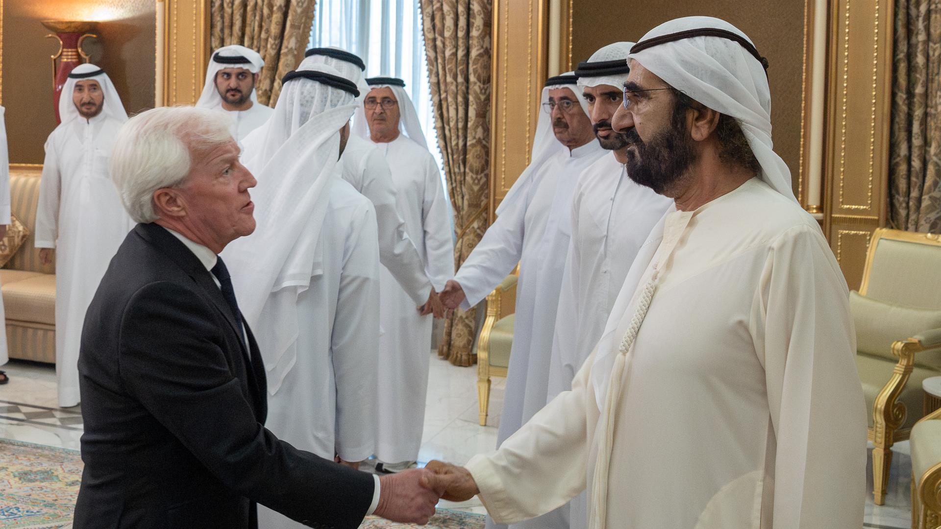محمد بن راشد يتقبّل التعازي في وفاة أحمد بن راشد لليوم الثاني على التوالي